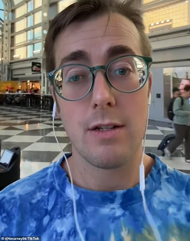 Plane passenger divides opinion over claim travelers should get to the airport 6.5 hours early for flights