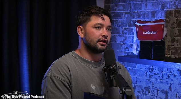 Footy star serves up brutal response to NRL club amid their attempts to prise him away from the Roosters