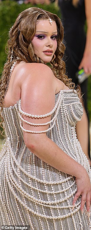 Euphoria star shocks fans with unrecognisable ultra-slim selfies, fuelling Ozempic rumours