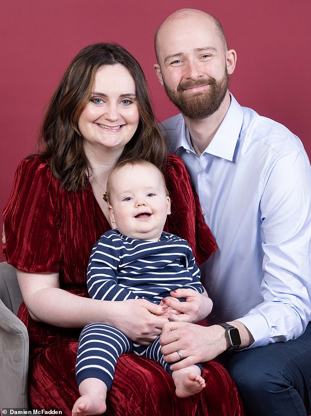 Need some festive cheer? Then read these stories of real-life Christmas miracles that prove no matter how bleak things seem, there’s ALWAYS hope…