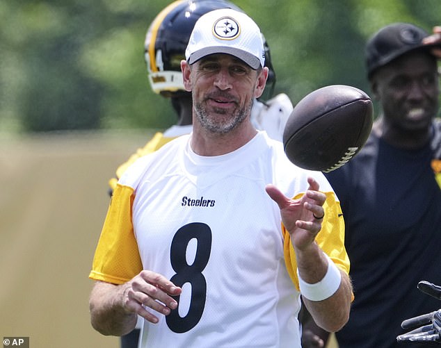 Aaron Rodgers confirms shock NFL retirement stance after Steelers deal and fake marriage rumors