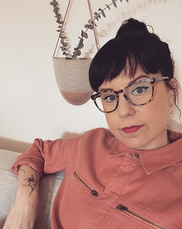 I’m a single mother diagnosed with Alzheimer’s at 48, so I’m choosing to end my life. But I won’t tell my daughter…