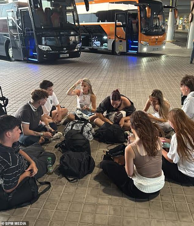 Error sees every suitcase on Ryanair flight left in the UK – leaving British tourists stranded in holiday hotspot