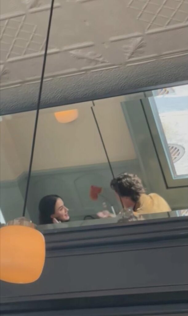 Justin Trudeau and Katy Perry were texting nonstop… then an ‘overwhelming’ moment caused a blow up. Here’s what they’re telling friends