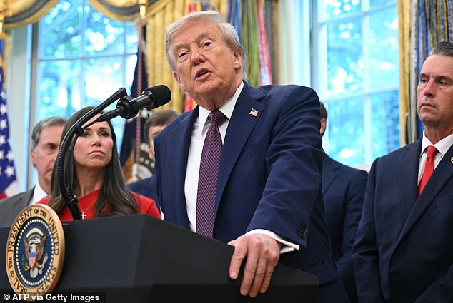 Video shows lethal U.S. missile strike on Venezuela ‘drug boat’ as Trump reveals 11 Tren de Aragua members were killed