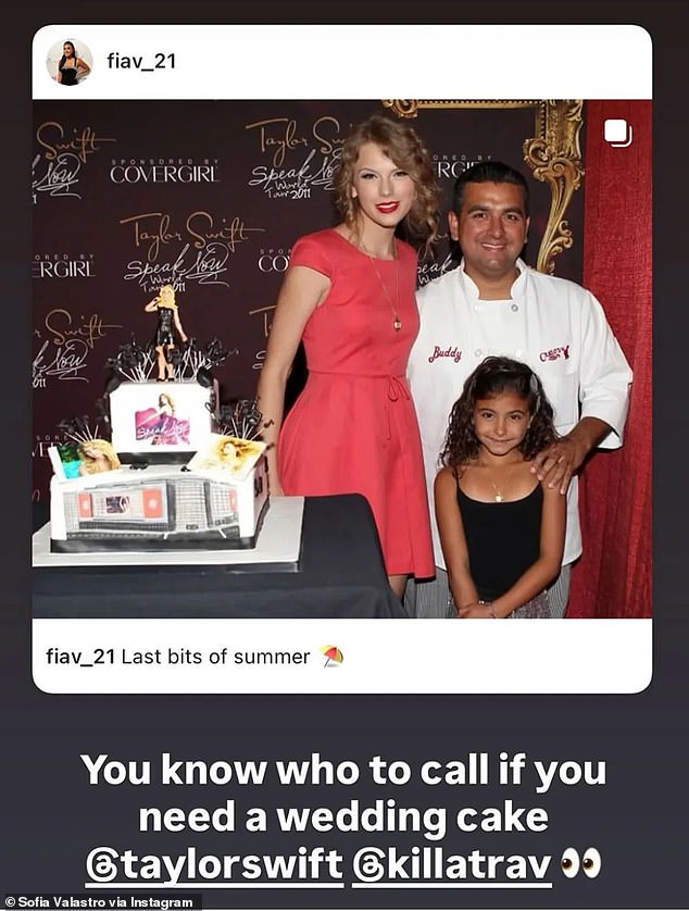 Taylor Swift and Travis Kelce are being offered a deluxe wedding cake from a top celebrity baker