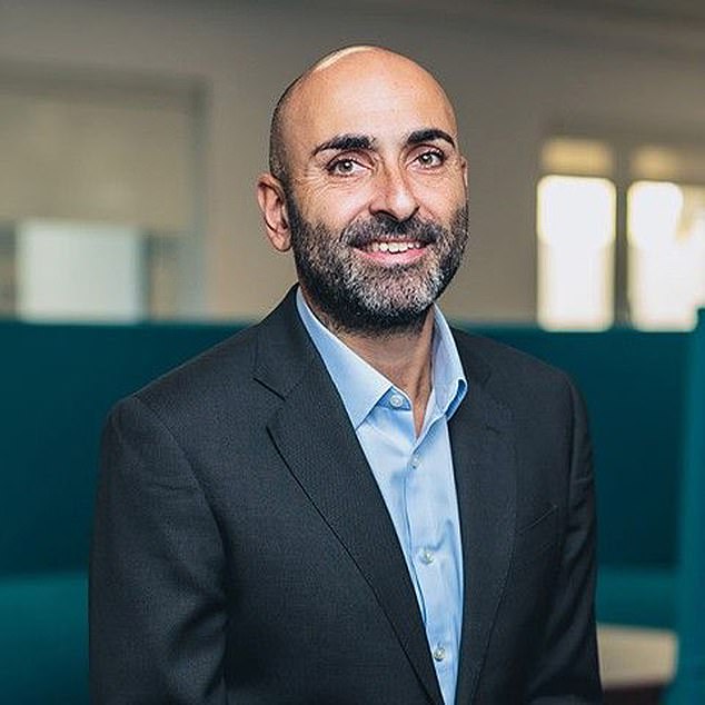 Experts reveal the eight signs a stock market crash is about to start – and what you must do NOW to protect yourself